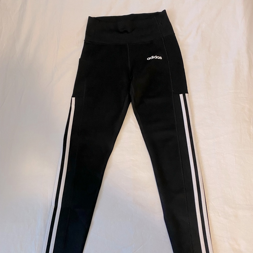 Adidas Leggings with side pocket